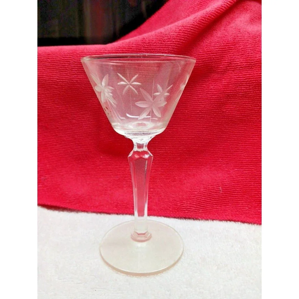 Stemmed Cocktail Glass  { Candlelight by Libbey } Vintage 1930 {star Cut }